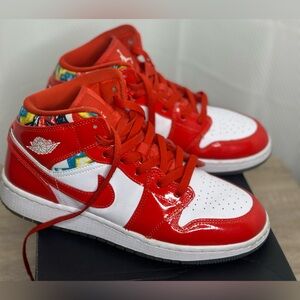 Youth NIKE AIR JORDAN 1 MID SE (GS) Size 7 With out Box